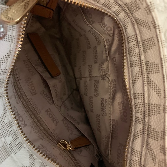 NWOT Michael Kors MK HAMILTON VANILLA CROSSBODY - Picture 5 of 8